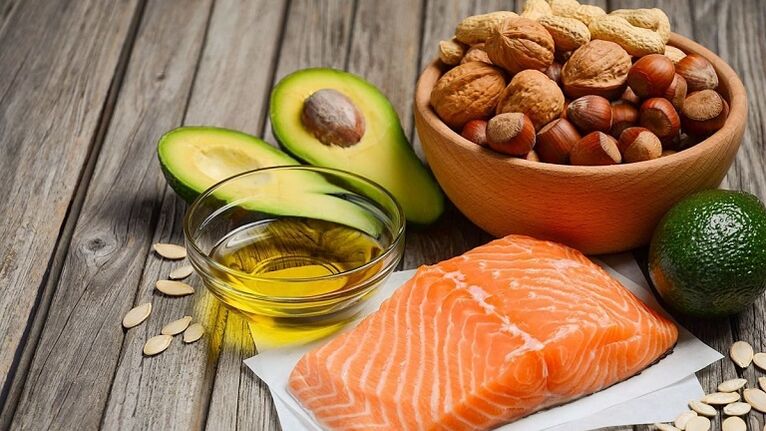 fish nuts and avocados for weekly weight loss by 7 kg